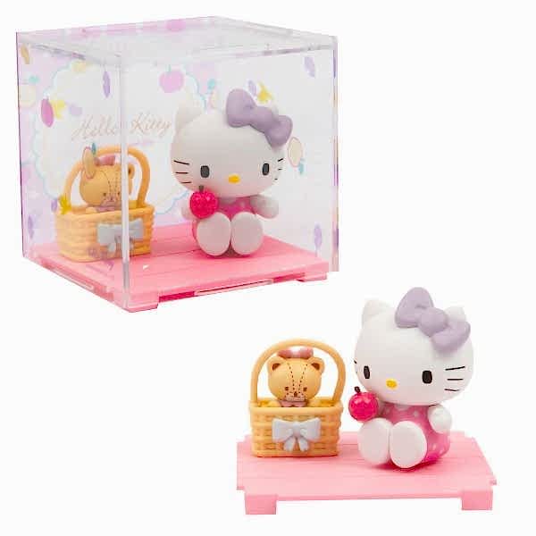 HKT38100 Hello Kitty ve Oyun Arkadaşı